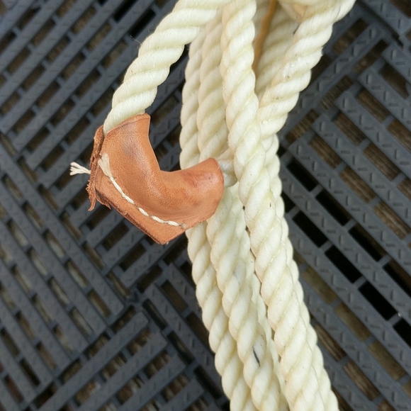 Nylon Lariat - Picture 3 of 3